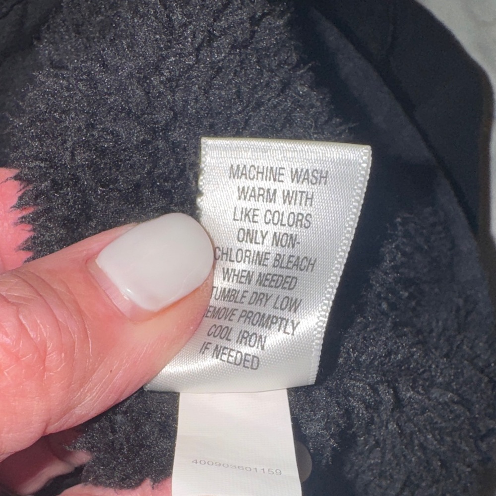 Croft & Barrow Black Vest - Picture 8 of 8